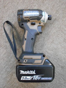 makita マキタ 充電式インパクトドライバ インパクトドライバ TD170D 