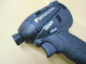 Panasonic　インパクトドライバ　EZ75A7