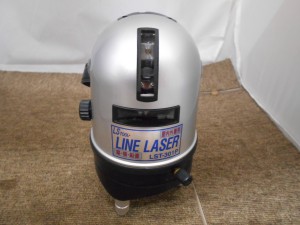LSTOOL　レーザー墨出し器　LST-301P
