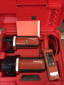 HILTI　ラインレーザー墨出し器　PV01H/PV02V/PVA31