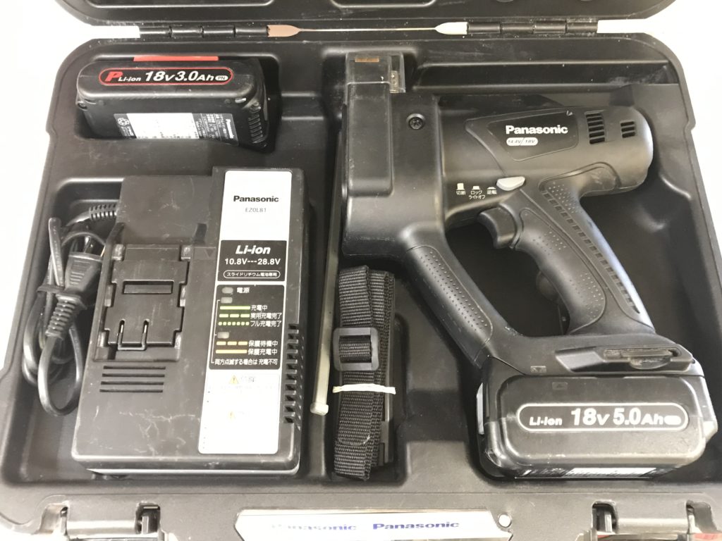 EZ45A4 バッテリー２コ 18V 3.0Ah / 5.0Ahの画像