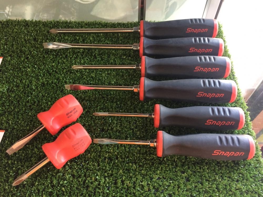 川崎店【Snap-on スナップオン ドライバーセット8本セット DES414095 