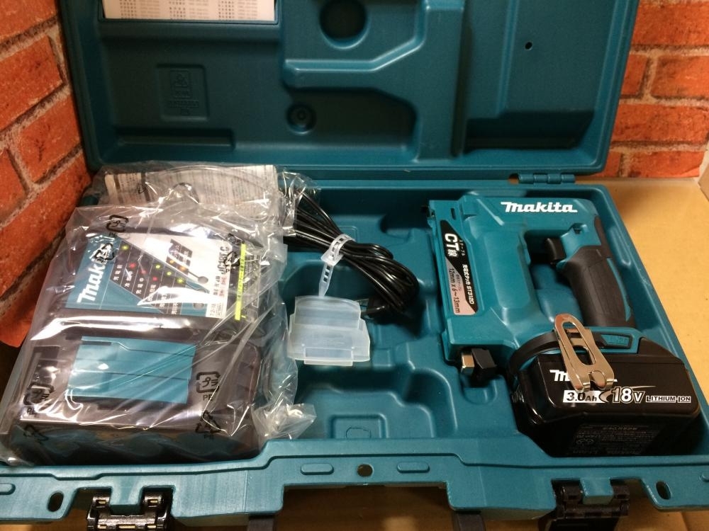 相模原市のお客様からマキタ makita 充電式タッカ ST312DRFをお買取り致しました！