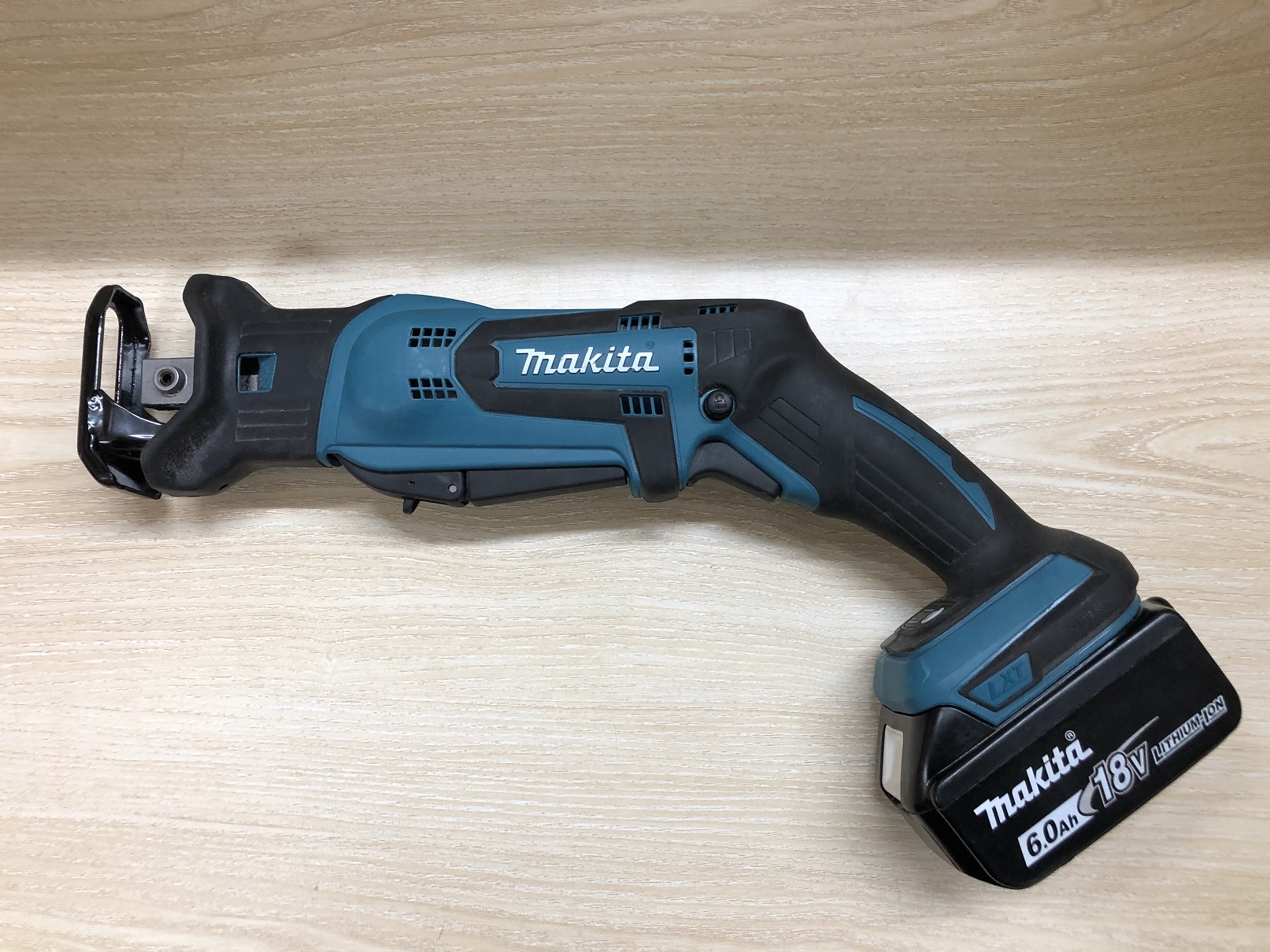 マキタ レシプロソー JR184D