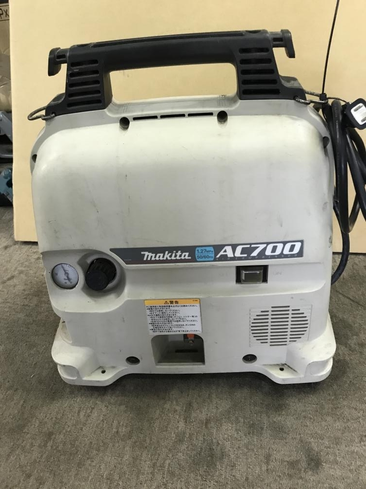 マキタ makita エアコンプレッサ AC700