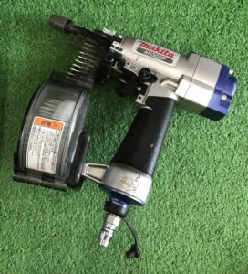 堺店【マキタ makita ポケットエア釘打ち機 AN302P】大阪府堺市のお客様からお買取り致しました！！！