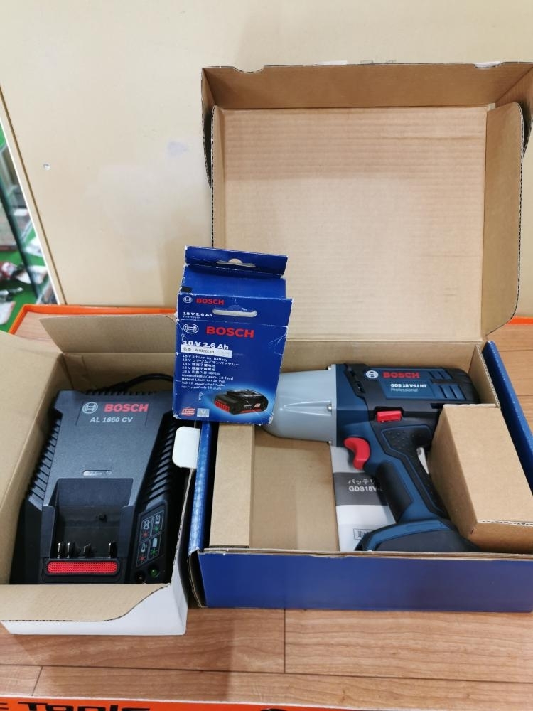 BOSCH インパクトレンチ GDS18V-LI HT※バッテリー　充電器付き