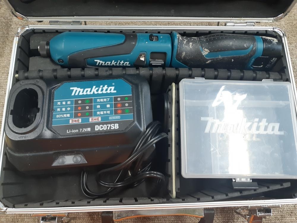 マキタ ペンインパクトドライバ TD021DSHX