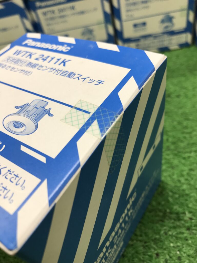 買取実績】パナソニック 天井取付熱線センサ付自動スイッチ WTK2411K