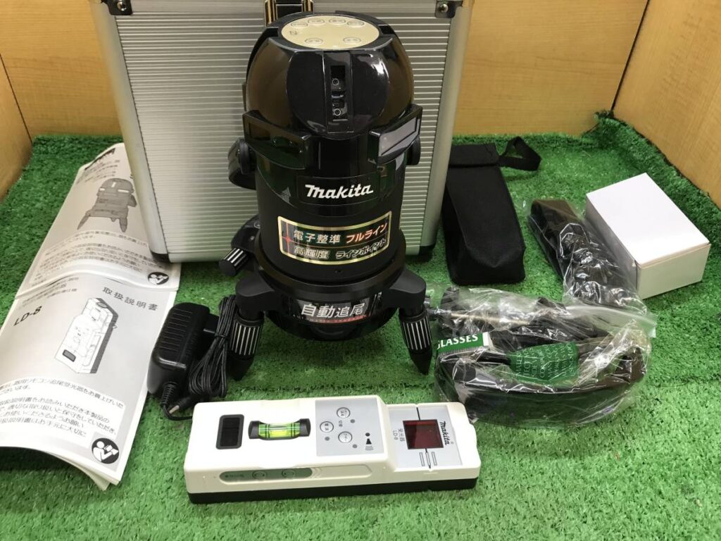 買取実績】マキタ makita 高輝度レーザー墨出し器 SK503PXZ[大阪府高槻