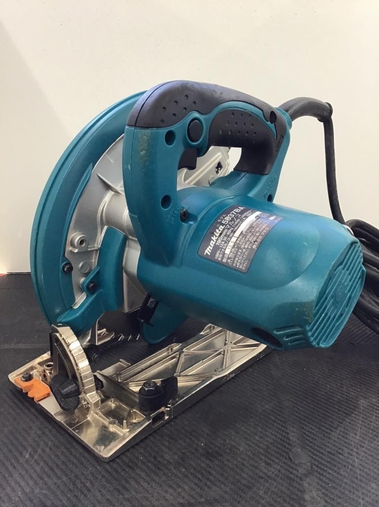 買取実績】マキタ makita 190mmライト付電気丸のこ マルノコ 5837BA