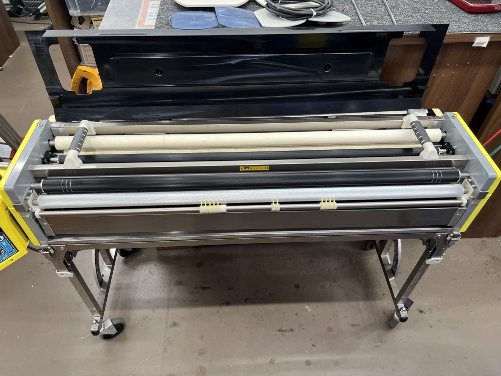 エコツール豊田インター店】極東産機 自動壁紙糊付機・糊付け工具