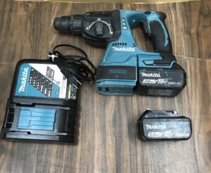 マキタ makita 24mm充電式ハンマドリル HR244D バッテリ2個(3.0/5.0