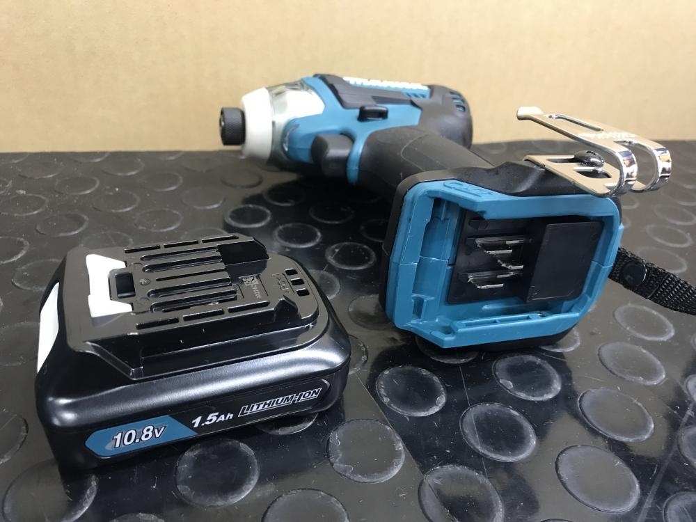 買取実績】マキタ makita 充電式インパクトドライバ 10.8V TD111DSHX