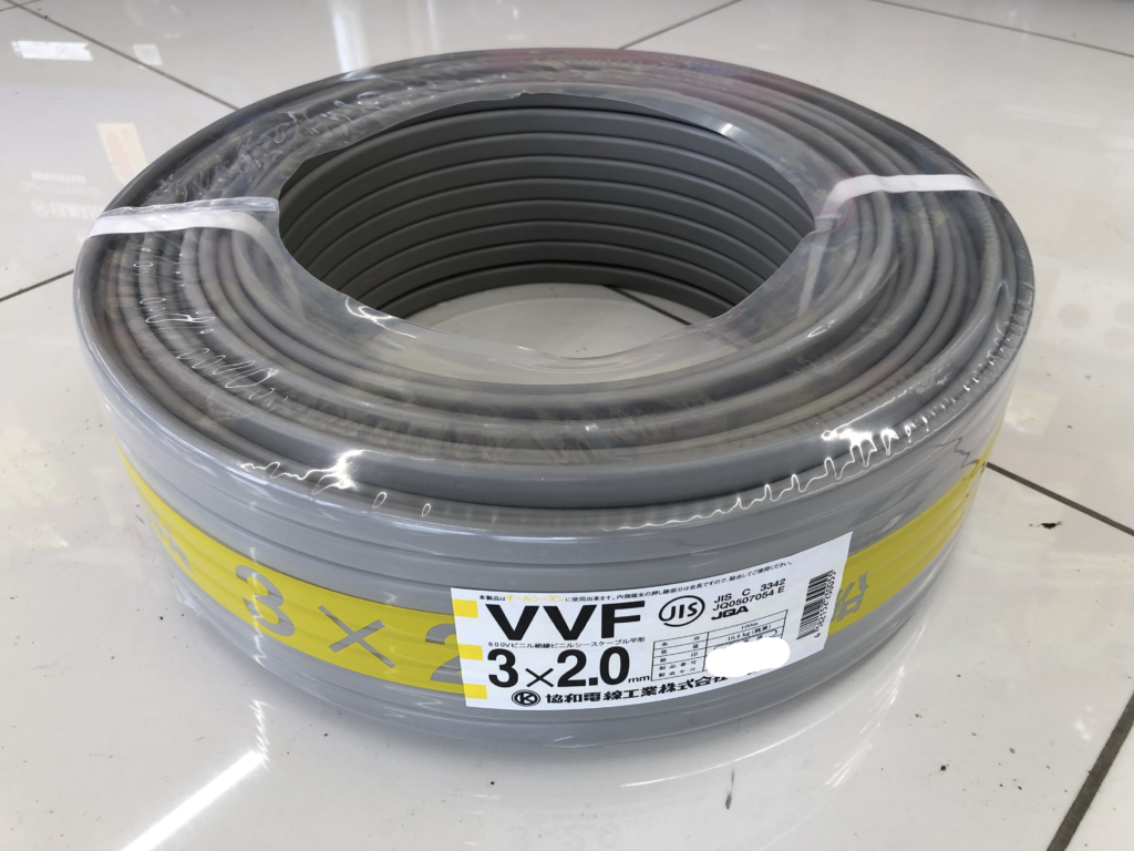 100m　3×2.0　電線の画像