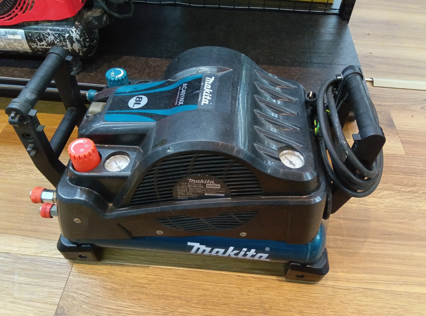 買取実績】マキタ makita 常圧高圧エアコンプレッサ AC401NX [北海道札幌市]