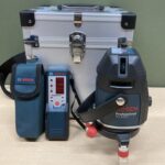 レーザー墨出し器