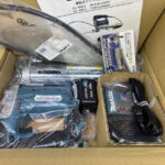 yamada makita ﾏｷﾀ/充電式ｸﾞﾘｰｽｶﾞﾝ/0.8V ﾊﾞｯﾃﾘｰ+充電器付