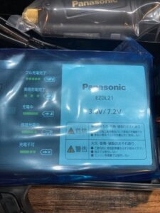 EZ7521LA2ST4 ﾊﾞｯﾃﾘ×2､充電器の画像4