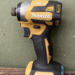 充電式インパクトドライバ