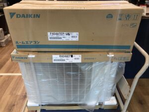 R404AEP F404ATEP-Wの画像1