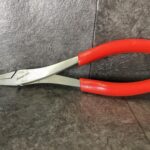 フラットヘッドプライヤー