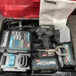 makita マキタ 充電式インパクトドライバ 40Vmax 40V2.5Ahバッテリー×2(41回、59回)、充電器付