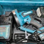マキタ makita 充電式全ネジカッタ 10.8V4.0Ah 10.8V4.0Ahバッテリー×2、充電器