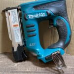 マキタ 14.4V　充電式ピンタッカ