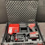 ミルウォーキー 18Vサイレントインパクトドライバ ※バッテリ2個+充電器