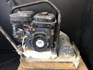 メーカー不明(おそらく明和) プレートコンパクター 転圧機